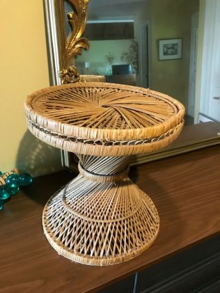 1970s Vtg Bamboo Rattan Wicker Side End Round Table Spiral Wheat Beach Boho 14 "