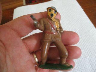 Vintage Barclay Manoil Lead Soldier With Gas Mask 778