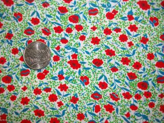 Vintage 70s Red Flower On White Cotton Calico Floral Quilt Fabric