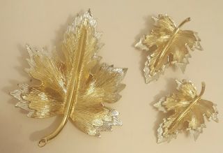Sarah Coventry Signed Two Tone Leaves Brooch & Clip Earrings Set Vintage Jewelry