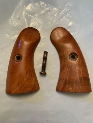 Vintage Wood Grips With Screw For Colt Police Positive ?