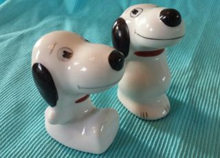 Set Of 2 Vintage Porcelain Beagle Snoopy Dog Figurines