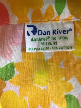 MOD Flower Power One Pillowcase Vintage Retro Dan River Muslin 3