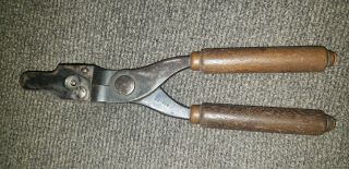 Winchester 32 - 165 Bullet Mold Antique Vintage Wood Handle