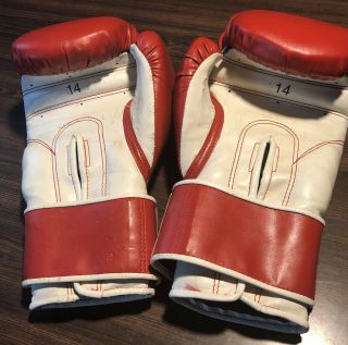 EVERLAST Boxing Gloves 14 OZ Red & White Training EVERLAST Boxing Ring Vintage 2