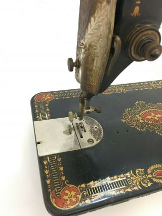 1910 Antique VTG Singer Sewing Machine - Model 31 - S/N: G6283966 - Hand Crank 2