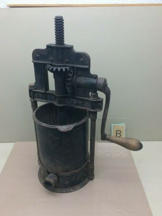 Antique Cast Iron Hand Crank Sausage Fruit Lard Juice Press