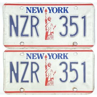 York Statue Of Liberty License Plate Pair Nzr351