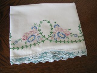 Vintage Single Pillowcase Embroidered & Crocheted Garland Of Asters Exquisite