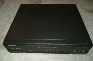 Daewoo Dv - F523n 4 - Head Vhs Vcr Video Cassette Player No Remote Vintage