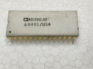 White Ceramic Gold 28 - Pin Vintage - Ic Ad390jd Digital To Analog Converter Ic Dac