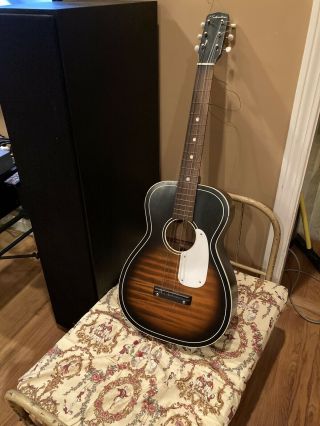 Vintage 1963 Made In Usa Silvertone Acoustic Guitar