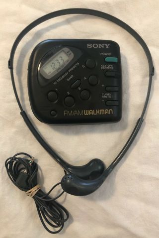 Vintage Sony Walkman Am/fm Radio With Headset & Belt Loop Srf - M32 Great