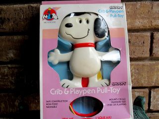 Vintage 1958 Snoopy Crib Pull Toy Playpen Moves And Squeeks Toy (ds1435)