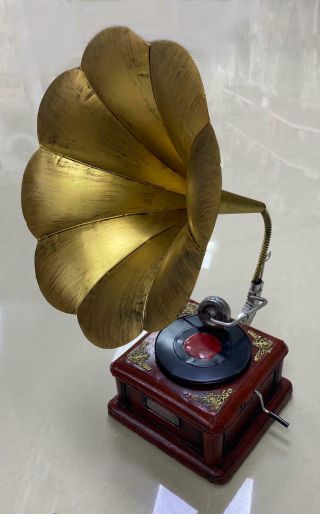 Vintage Bronze Red Color Phonograph Decoration Antique Handmade Gramophone