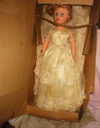 Vintage 1950s 24 " Supermarket Betty Bride Doll W Box Needs Tlc 15 - 92