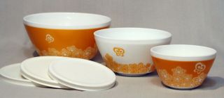Vintage Charm By Pyrex Retro Nesting Mixing Bowl Set - 3,  6,  And 10 Cup