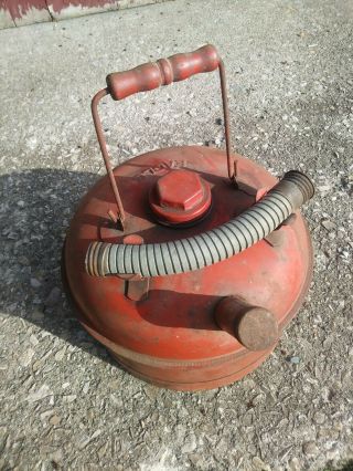 Vintage Antique Embossed Eagle Metal Gas Can Swiveling Spout 2.  5 Gal