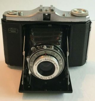 Vintage Zeiss Ikon Nettar Folding Camera Novar - Anastigmat Lens 1:63 F 75mm