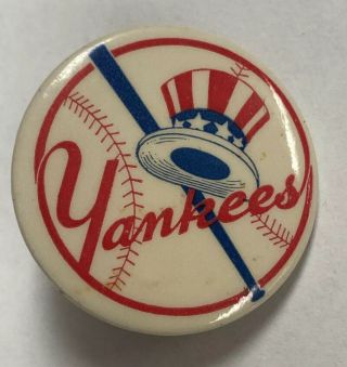 Vintage Mlb York Yankees Baseball Pin Pinback Button Logo Bat Out Of Hat