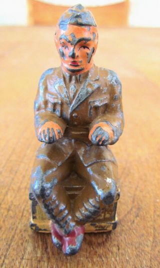 Vintage Barclay Manoil Lead Toy Soldier Company Clerk Sitting On Ammo Box In Fie