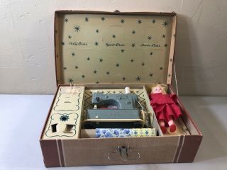 Vtg Little Miss Seamstress Hasbro & Toy Necchi Sewing Machine Set Box 3