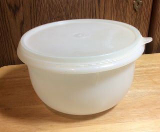 Vintage Tupperware Medium Sheer Mixing Bowl 271 - 3 With Tupper Lid 228 - 24