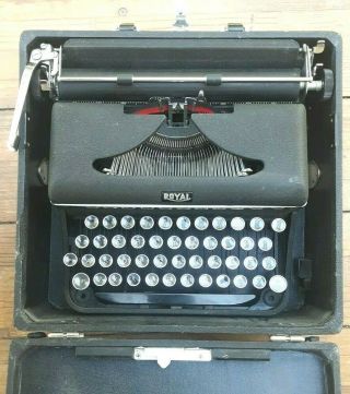 Antique Royal Typewriter Black Series P Portable,  Is In
