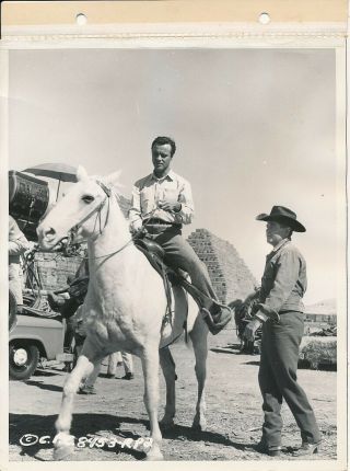 Glenn Ford Jack Lemmon Candid Behind The Scene Vintage The Cowboy Key Book Photo