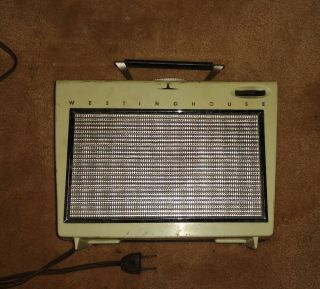 Vintage Westinghouse H - 559p4 Portable Tube Radio Plugin Or Battery