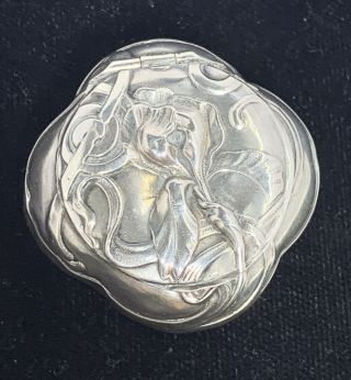 Vintage Sterling Silver Small Pill Box With Flower 11.  4g Sku 331