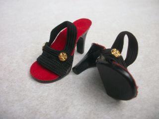 Vintage Madame Alexander Cissy Black & Red Shoes Black Hat Box 3