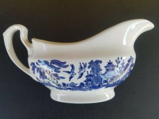 Vintage,  Churchill,  England,  Blue Willow Gravy Boat 8inl X 3in W X 4in H