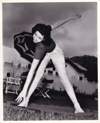 Ann Miller Workout Candid Vintage 1938 Rko Hendrickson Cheesecake Photo