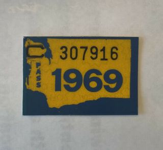 1969 Washington Passenger Vehicle License Plate Tag.  Pass Wa