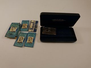 Vintage Gillette Travel Case With Gillette Blue Blades And Razor Top No Handle