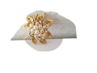 Vintage Signed Crown Trifari Gold Tone Pearl Rhinestone Leaf Brooch