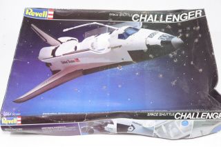 Revell 1:144 Space Shuttle Challenger Model Kit 4526 Vintage 1982 Complete Open