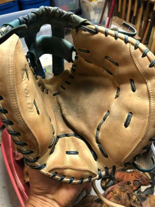 Worth Model Softball Catchers First Base Mitt Baseball Glove