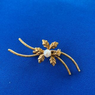 Vintage Faux Pearl Gold Tone Leaf Branches Brooch Pin Estate Jewelry J30