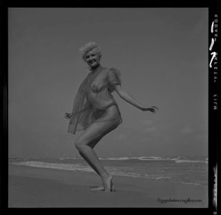 50s Bunny Yeager Estate Pin - up Camera Negative Pretty Blonde Frolics On Beach NR 2