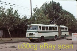China Trackless Trolley Coach Bus Electric 13 - 024 In 1979 - Slide