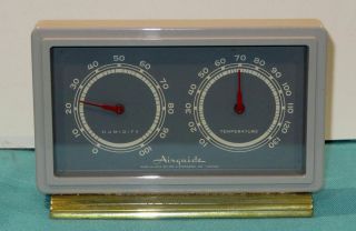 Attractive Vintage Airguide Thermometer And Barometer Metal Plastc & Glass