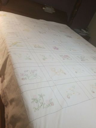 Vintage 1930s? Embroidery 50 States Flower Coverlet Handwork Asis Cottin 78x83