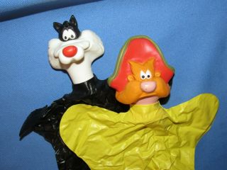 Vintage Japanese Looney Tunes Sylvester & Yosemite Sam Hand Puppets