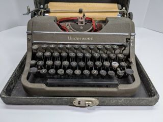 Vintage Antique Underwood Champion Typewriter With Case 2