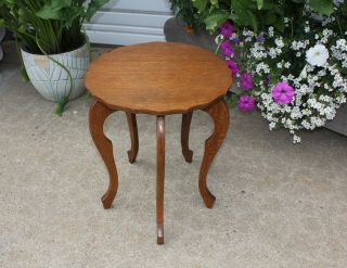Antique Cute Petite Solid Quarter Sawn Oak Plant Stand Side Table 5 Curved Legs