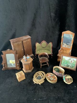 Vintage Victorian Doll House Furniture Green Velvet Couch And More (d - 18)
