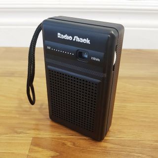 Vintage 1990s Radio Shack AM Pocket Radio,  Model 12 - 201A, 3