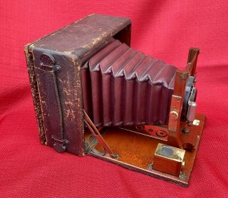 Antique Wollensak Optical Co.  Rochester,  Ny.  Folding Box Camera